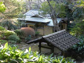 Jardín japones ubica centro de Tokio